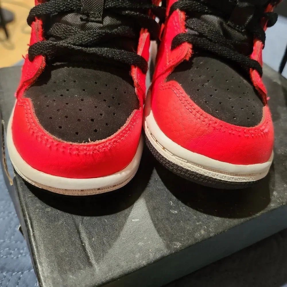 Jordan 1 Mid Black Infrared 23-white Kid Sneakers